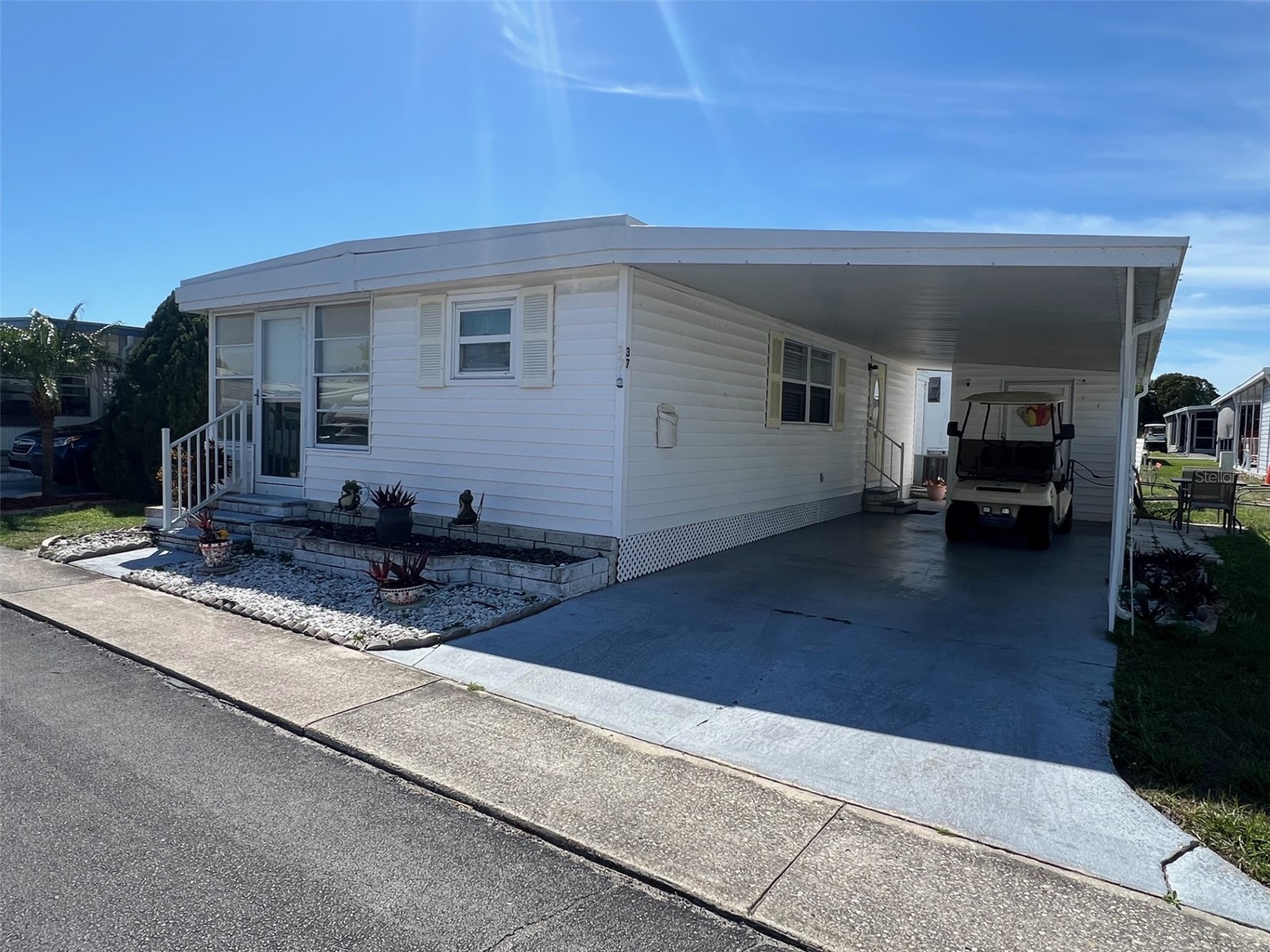 37 Pindo Palm Street E Largo FL 33770 TB8488637 image1