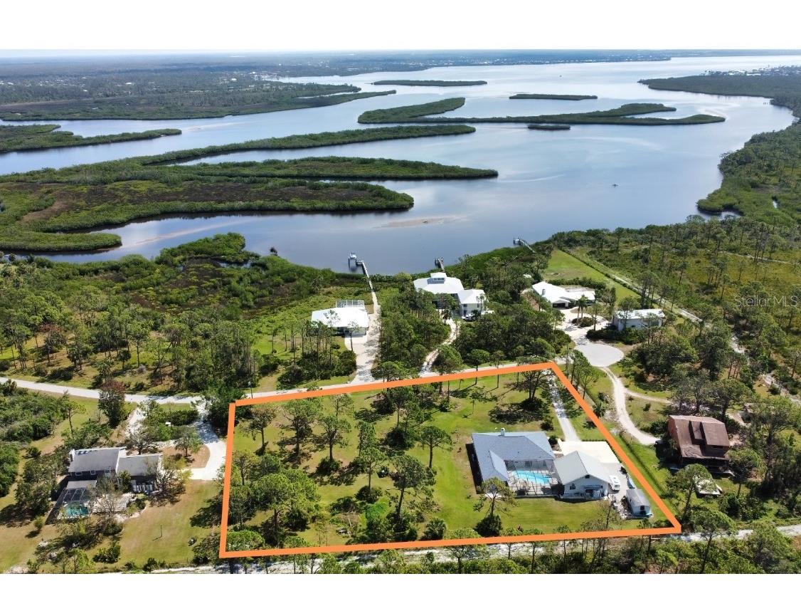 37 Riverfront Drive Venice FL 34293 N6130592 image1