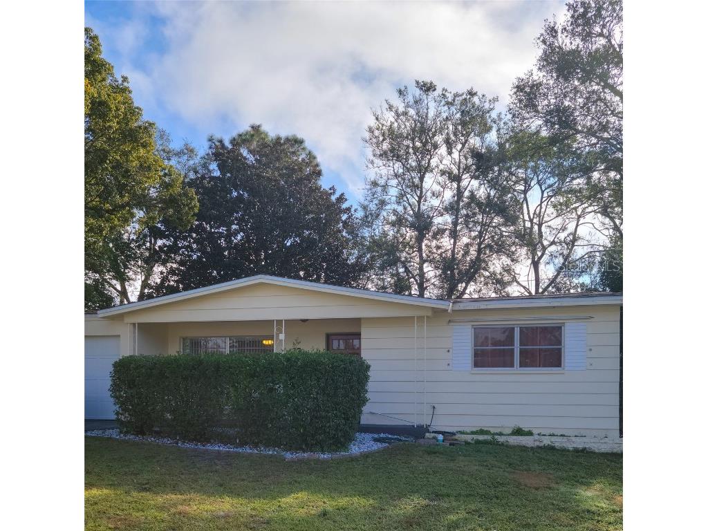 37 S Lee Street Beverly Hills FL 34465 OM631947 image1