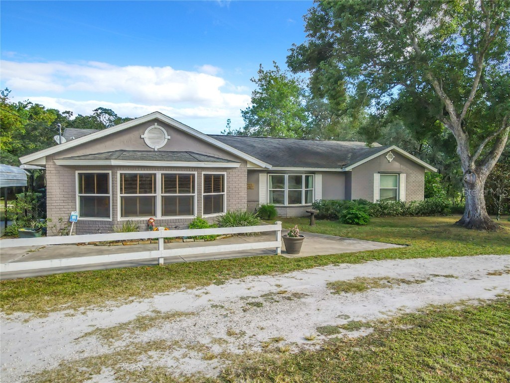 37 Sackett Road Debary FL 32713 V4933009 image1