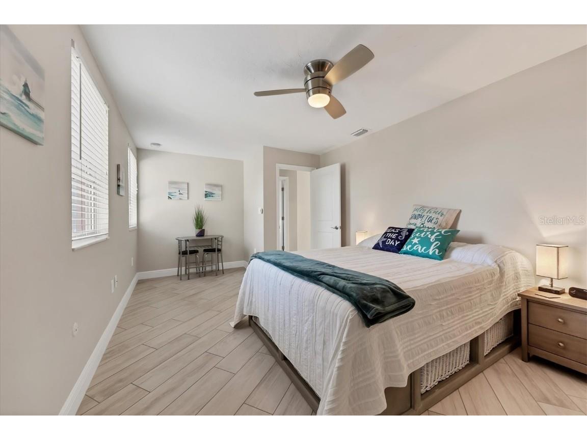 37 Sunset Drive #41 Sarasota FL 34236 A4666714 image14