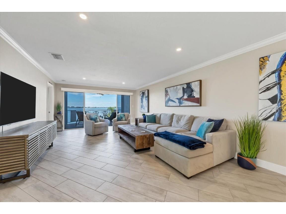 37 Sunset Drive #41 Sarasota FL 34236 A4666714 image3