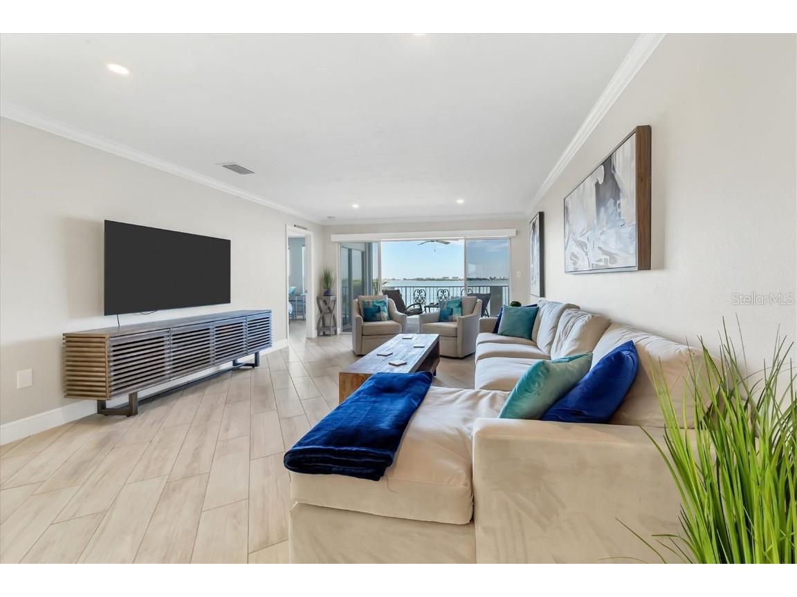 37 Sunset Drive #41 Sarasota FL 34236 A4666714 image5