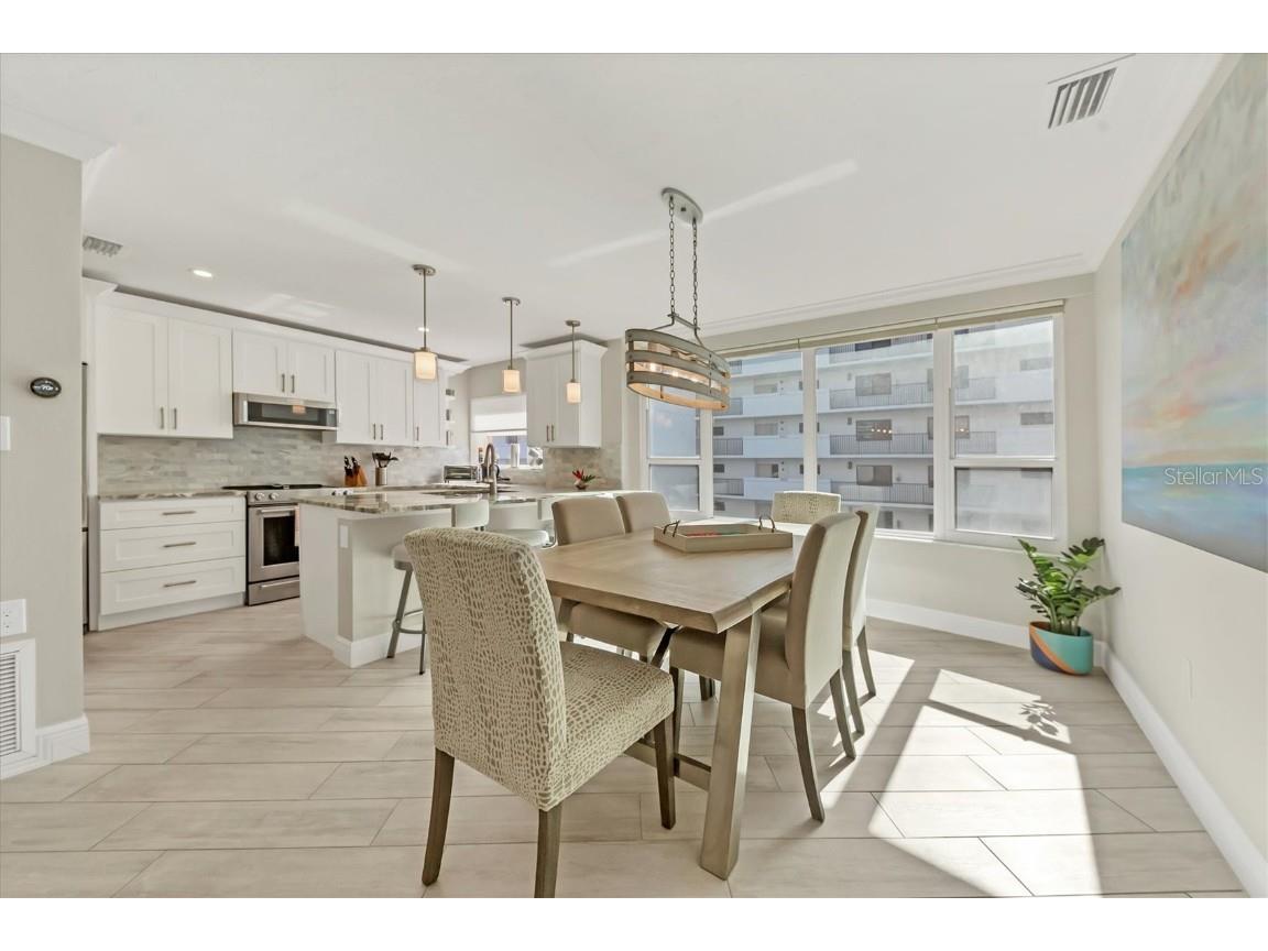 37 Sunset Drive #41 Sarasota FL 34236 A4666714 image6