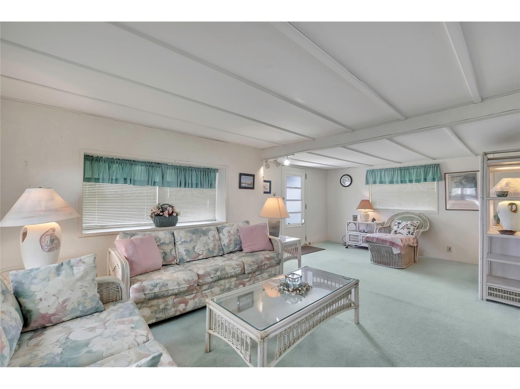 37 William Penn Way #13 Palm Harbor FL 34684 - LAKE TARPON TB8493381 image3