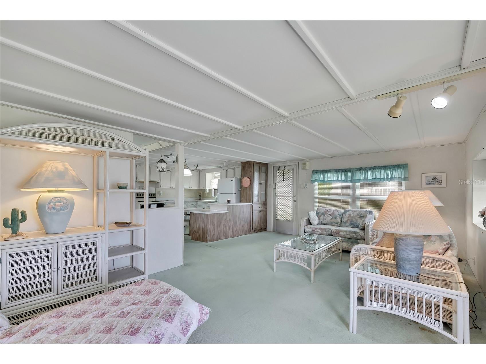 37 William Penn Way #13 Palm Harbor FL 34684 - LAKE TARPON TB8493381 image5