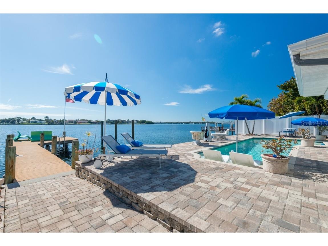 370 26th Avenue SE Saint Petersburg FL 33705 - TAMPA BAY T3426044 image1