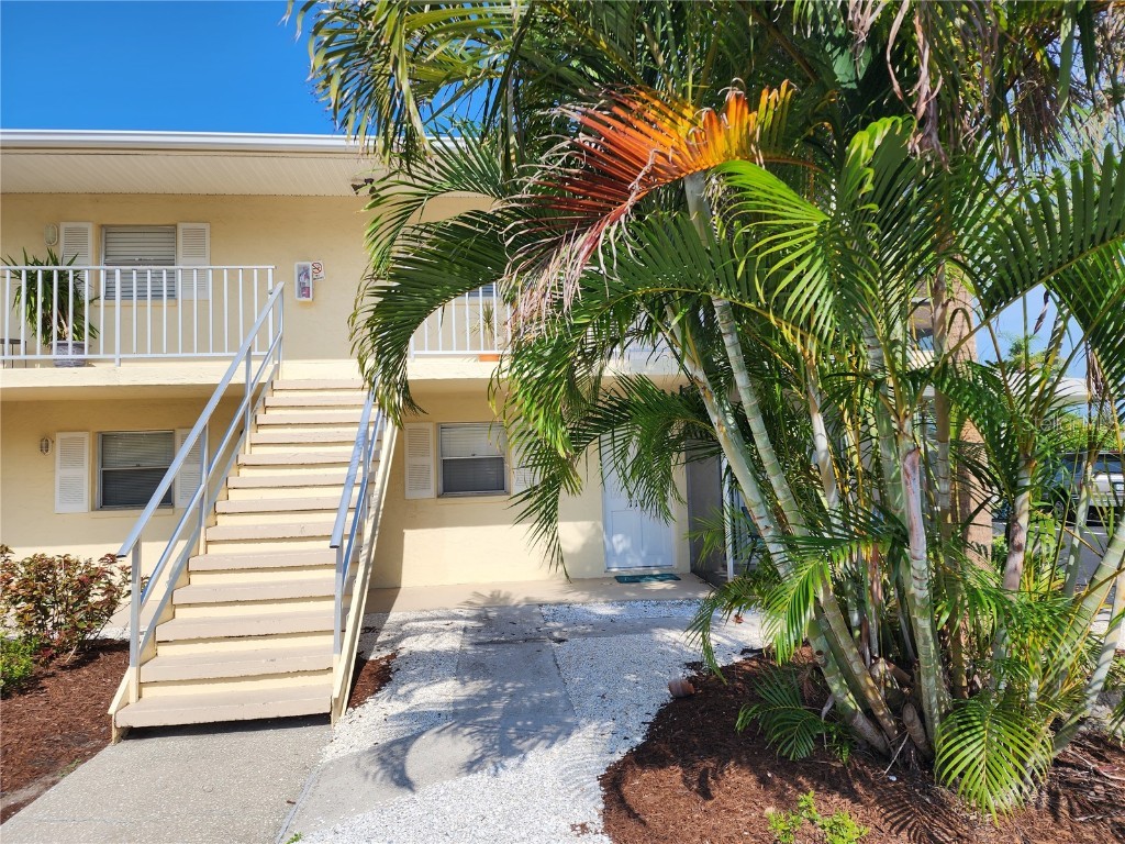 370 Base Avenue E #110 Venice FL 34285 A4574111 image1