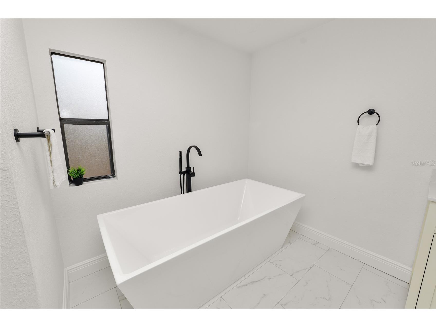 370 Cameron Street Mulberry FL 33860 L4959428 image34