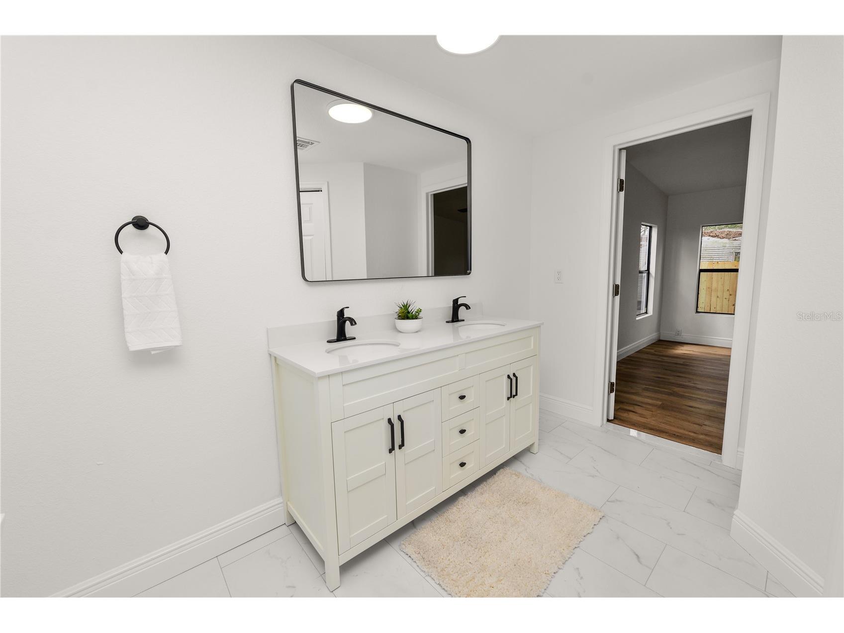 370 Cameron Street Mulberry FL 33860 L4959428 image36