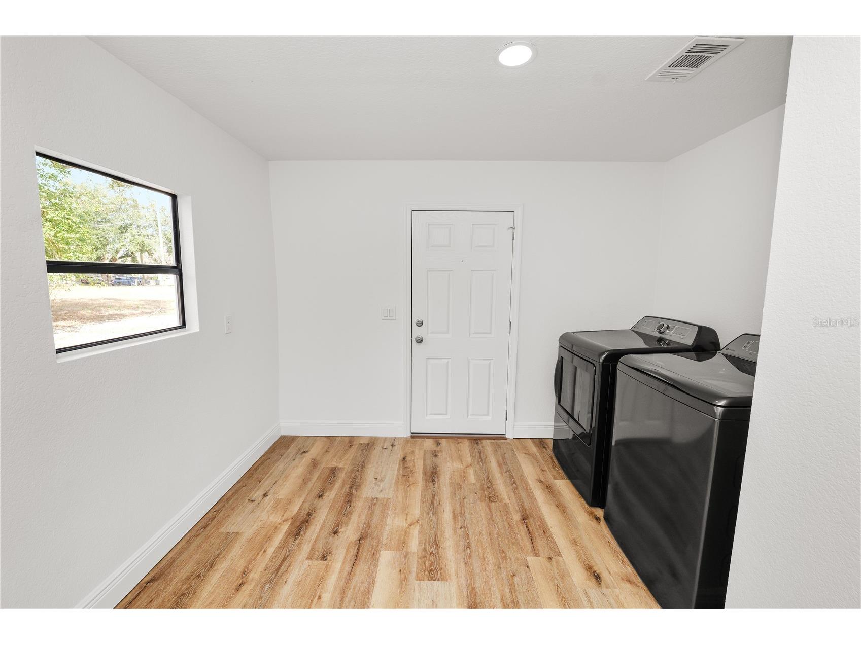 370 Cameron Street Mulberry FL 33860 L4959428 image49