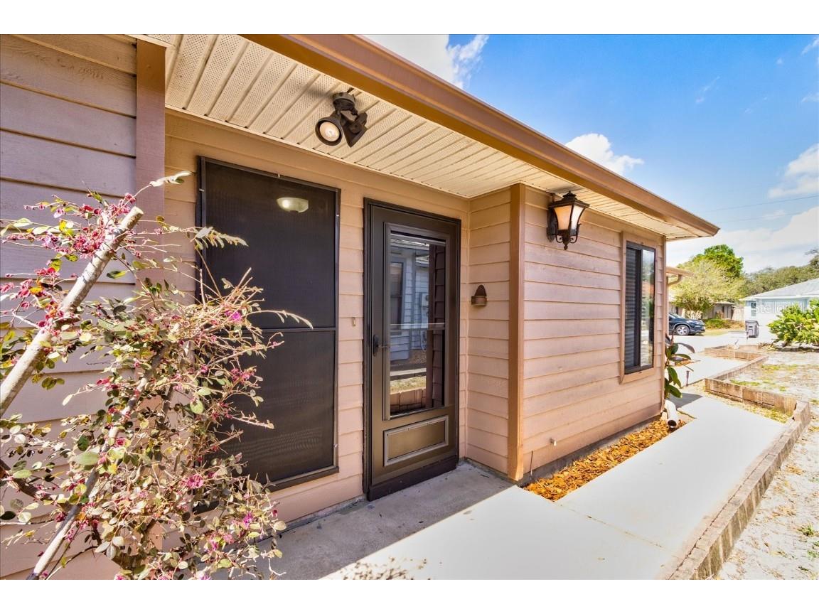 370 Cedarbrook Lane Altamonte Springs FL 32714 O6008739 image1