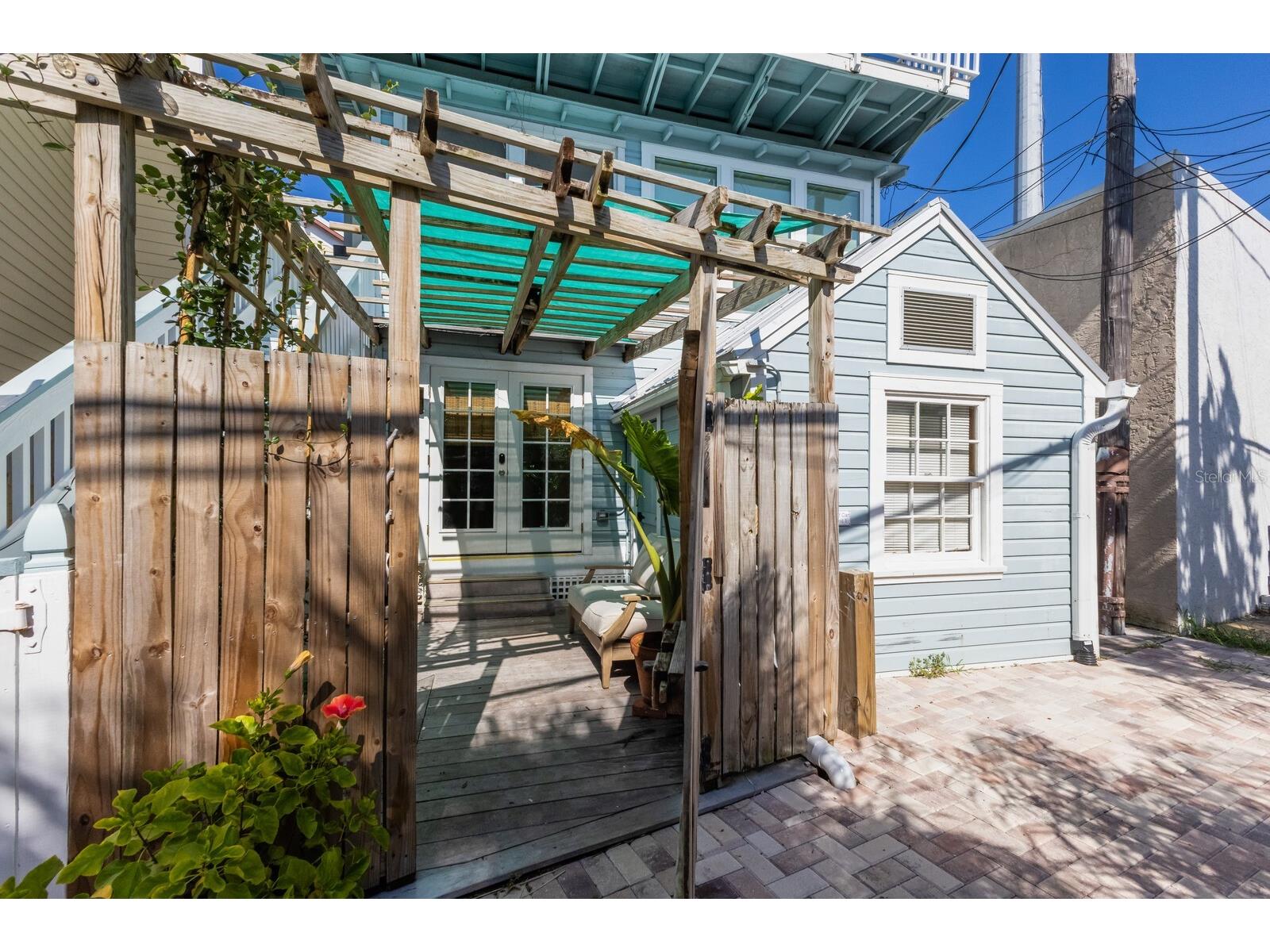 370 E Railroad Avenue #1 Boca Grande FL 33921 D6143365 image1