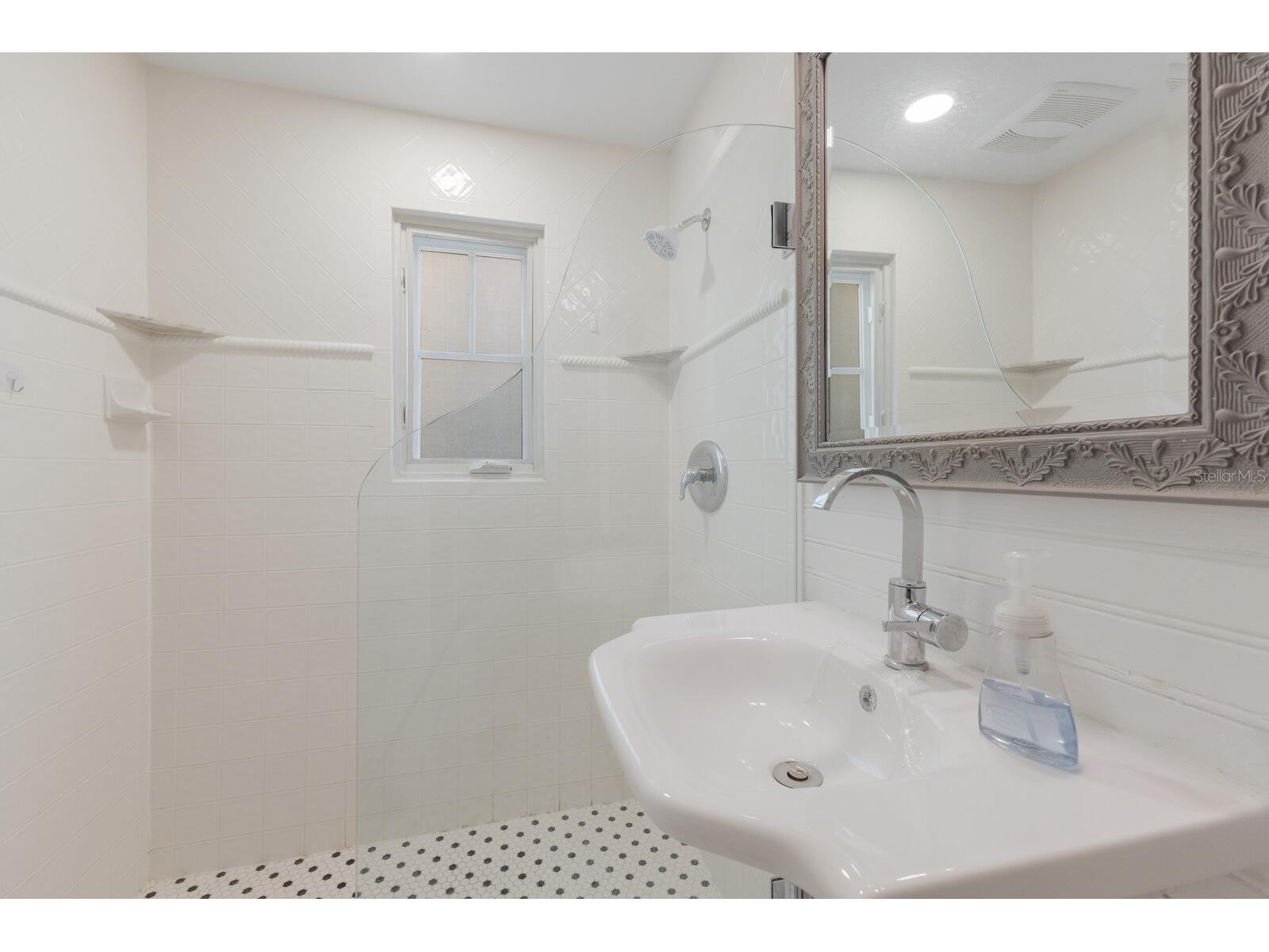 370 E Railroad Avenue #1 Boca Grande FL 33921 D6143365 image22