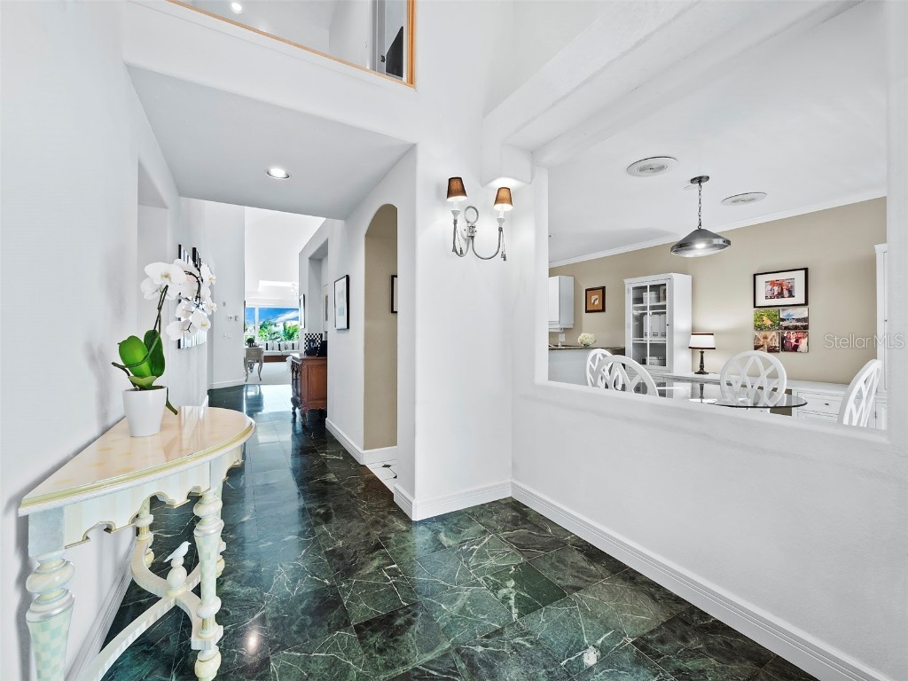 370 Gulf Of Mexico Drive #432 Longboat Key FL 34228 - SARASOTA BAY A4664832 image3