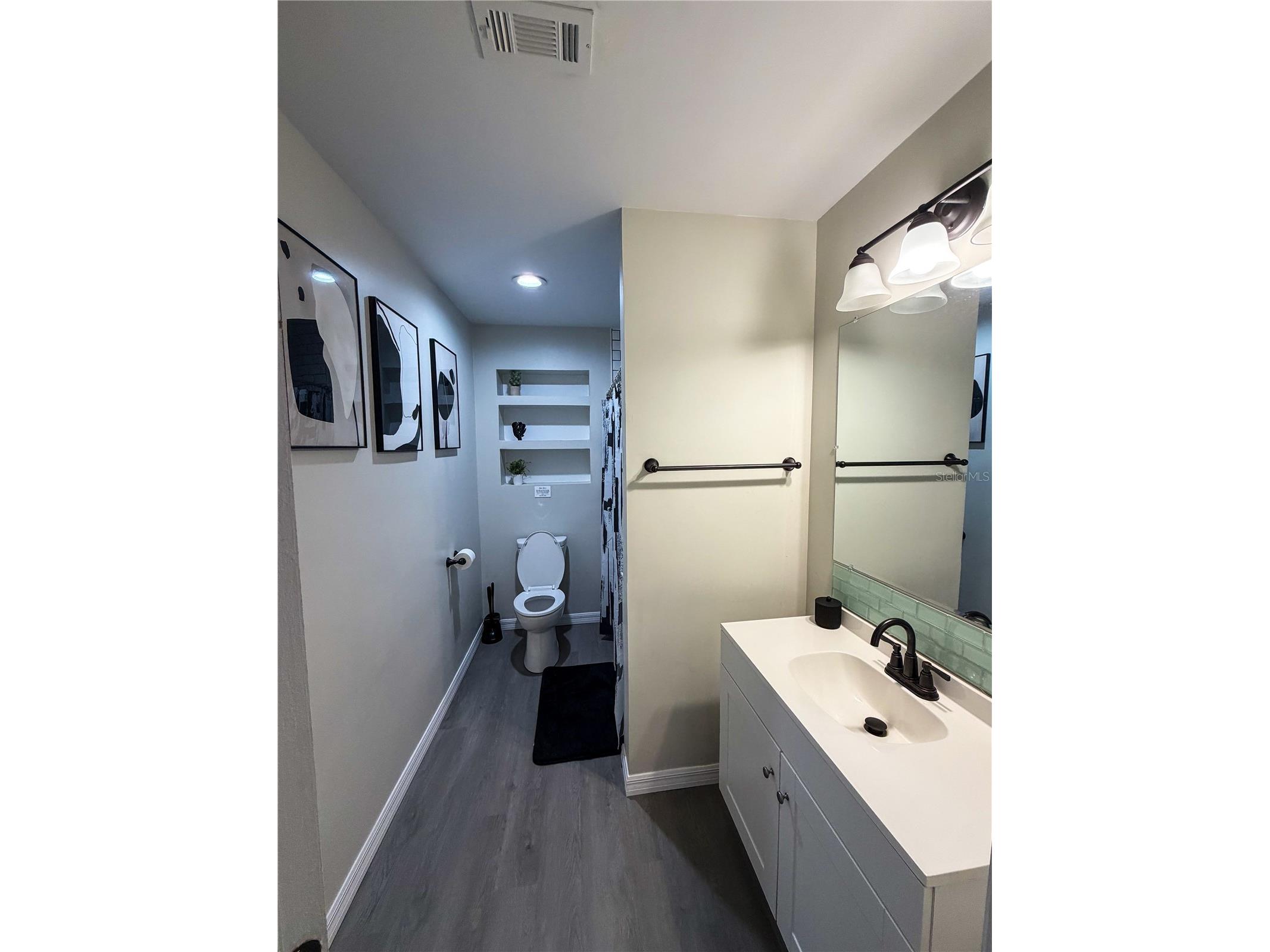 370 Hand Ave Ormond Beach FL 32174 O6408500 image2