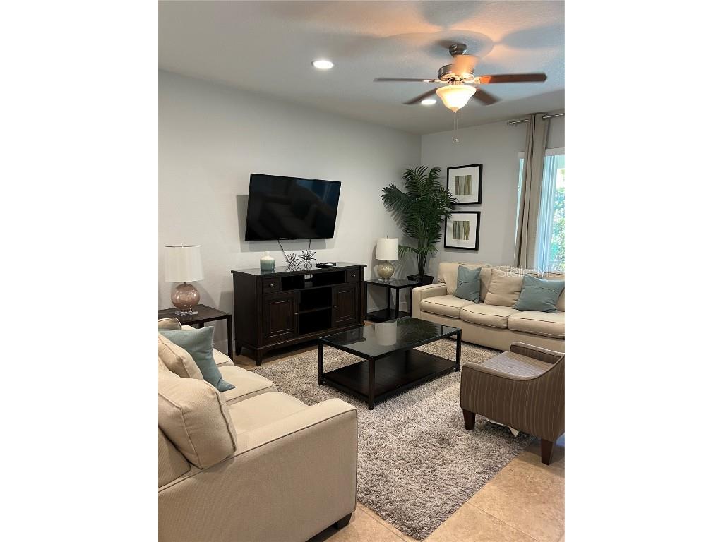 370 Lasso Drive Kissimmee FL 34747 O6186937 image2