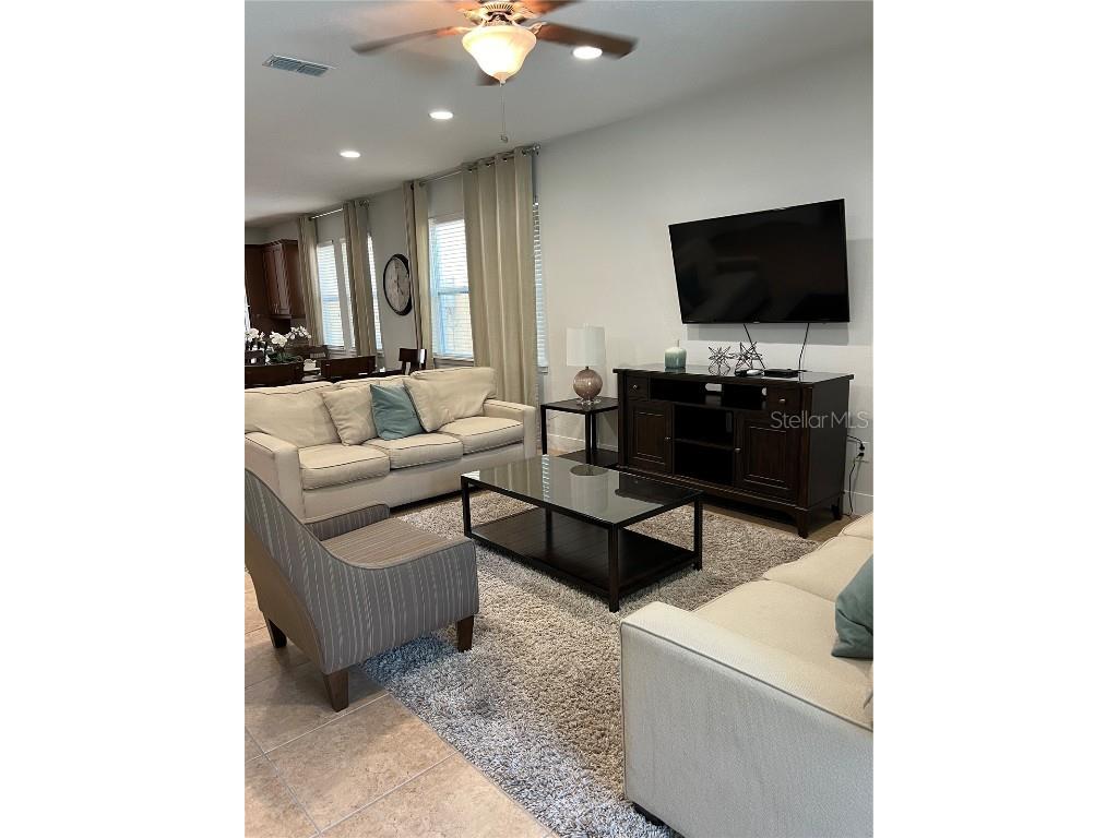 370 Lasso Drive Kissimmee FL 34747 O6186937 image3