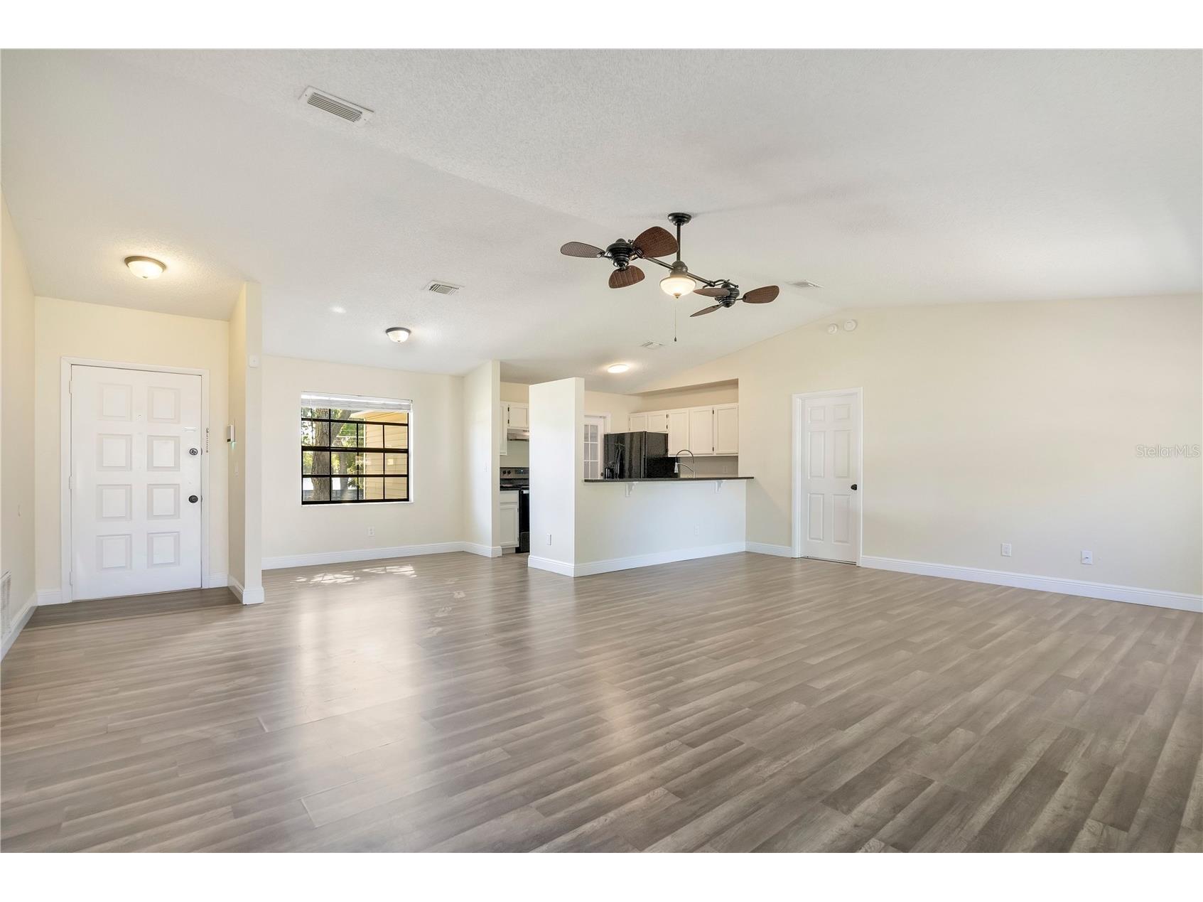 370 N Lake Avenue Apopka FL 32703 O6396377 image8
