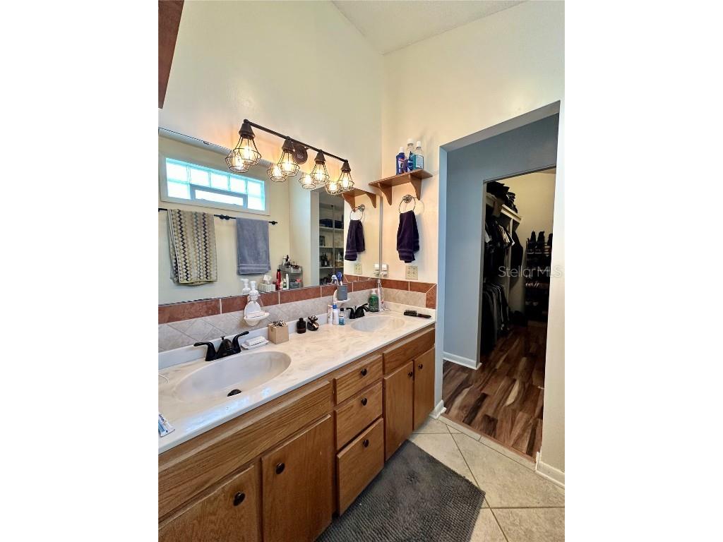 370 NE Gardenia Way Madison FL 32340 OM710482 image24