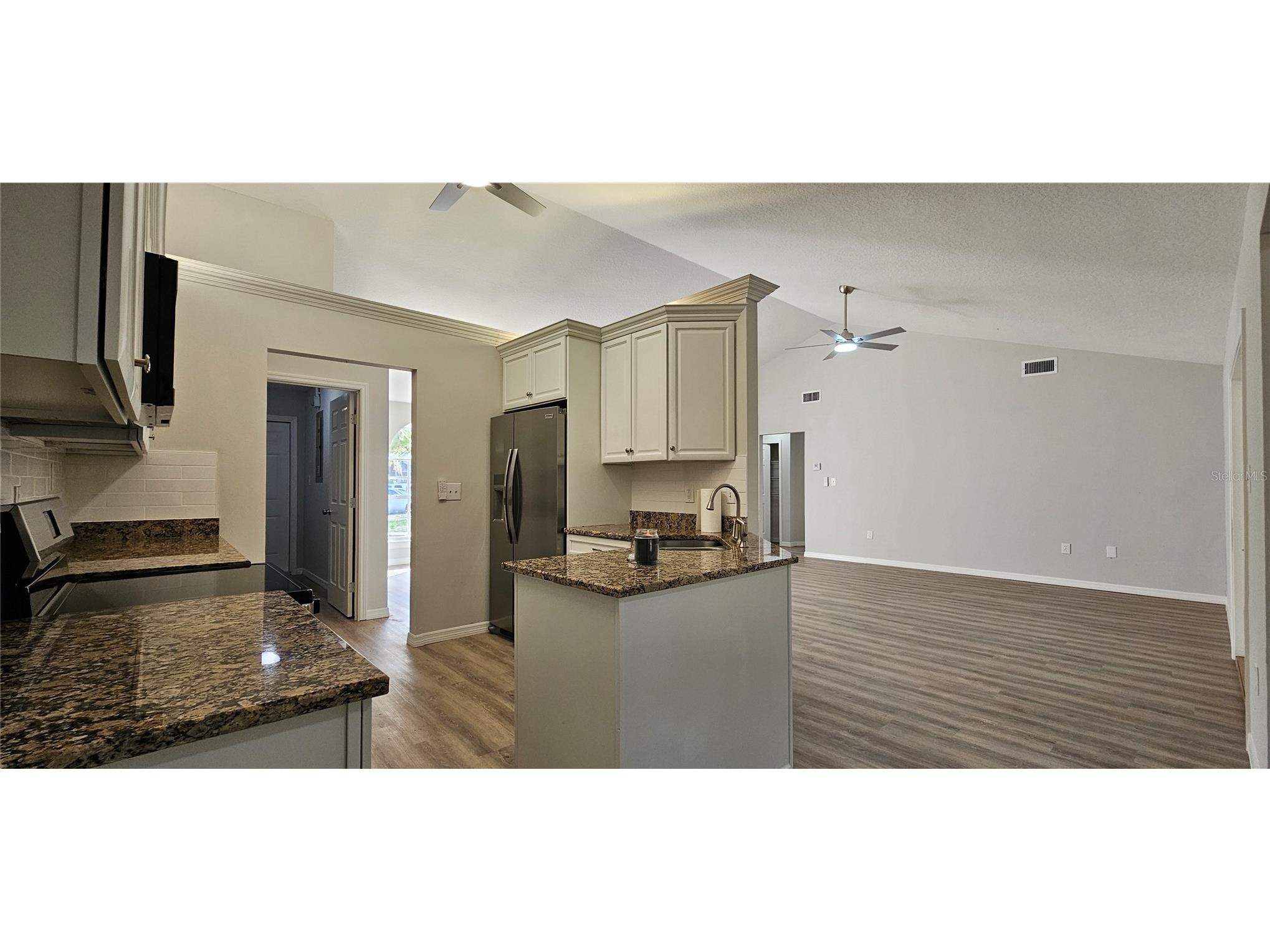 370 S Cobble Court Mount Dora FL 32757 - LAKE DORA/HARRIS CHAIN OF LAKE O6399776 image8