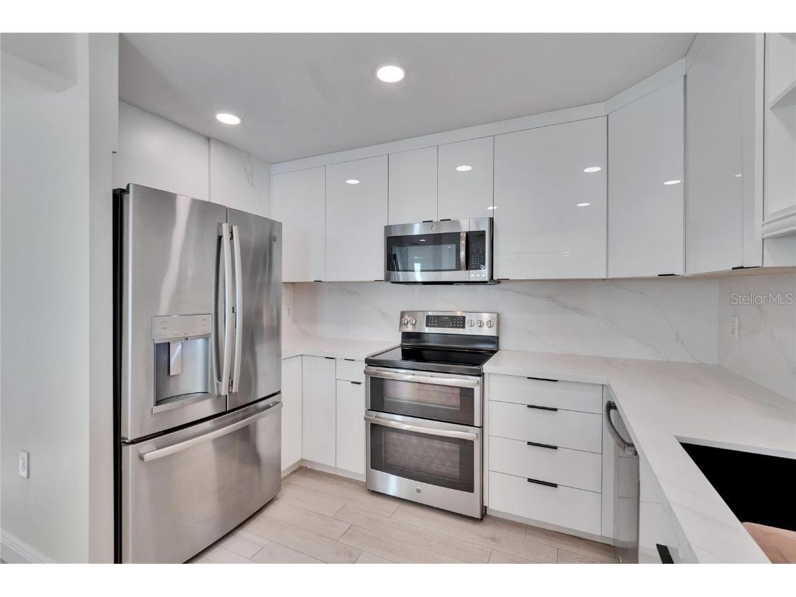 370 S Woodlands Drive Oldsmar FL 34677 TB8361268 image25