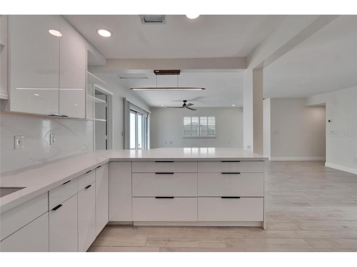 370 S Woodlands Drive Oldsmar FL 34677 TB8361268 image26