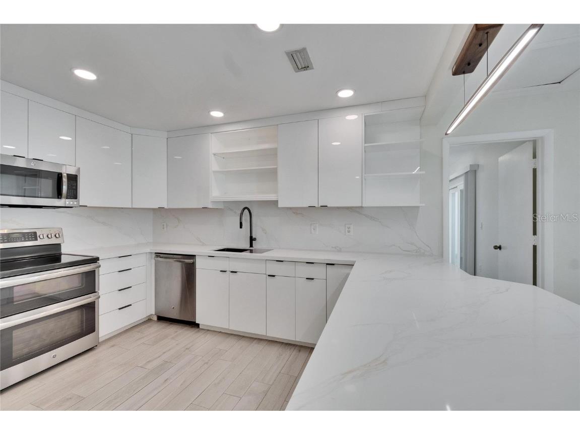 370 S Woodlands Drive Oldsmar FL 34677 TB8361268 image28