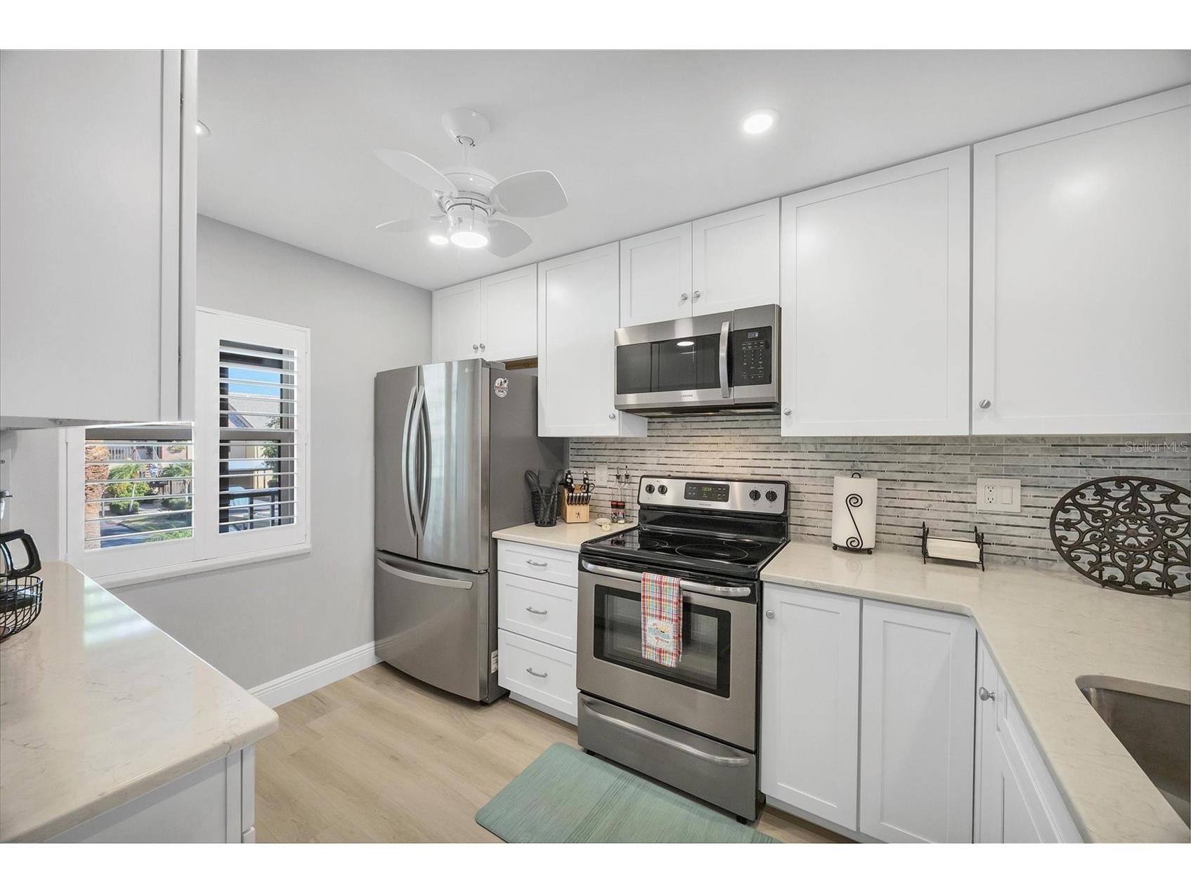 370 Three Lakes Lane #F Venice FL 34285 A4672880 image6