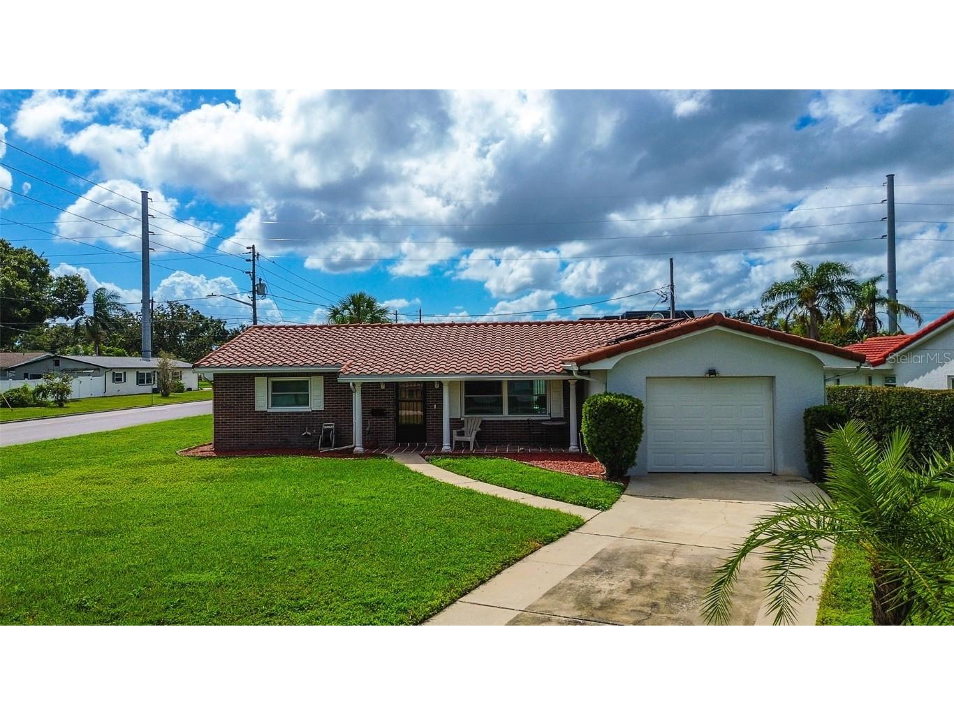 3700 14th Avenue N Saint Petersburg FL 33704 TB8436948 image1