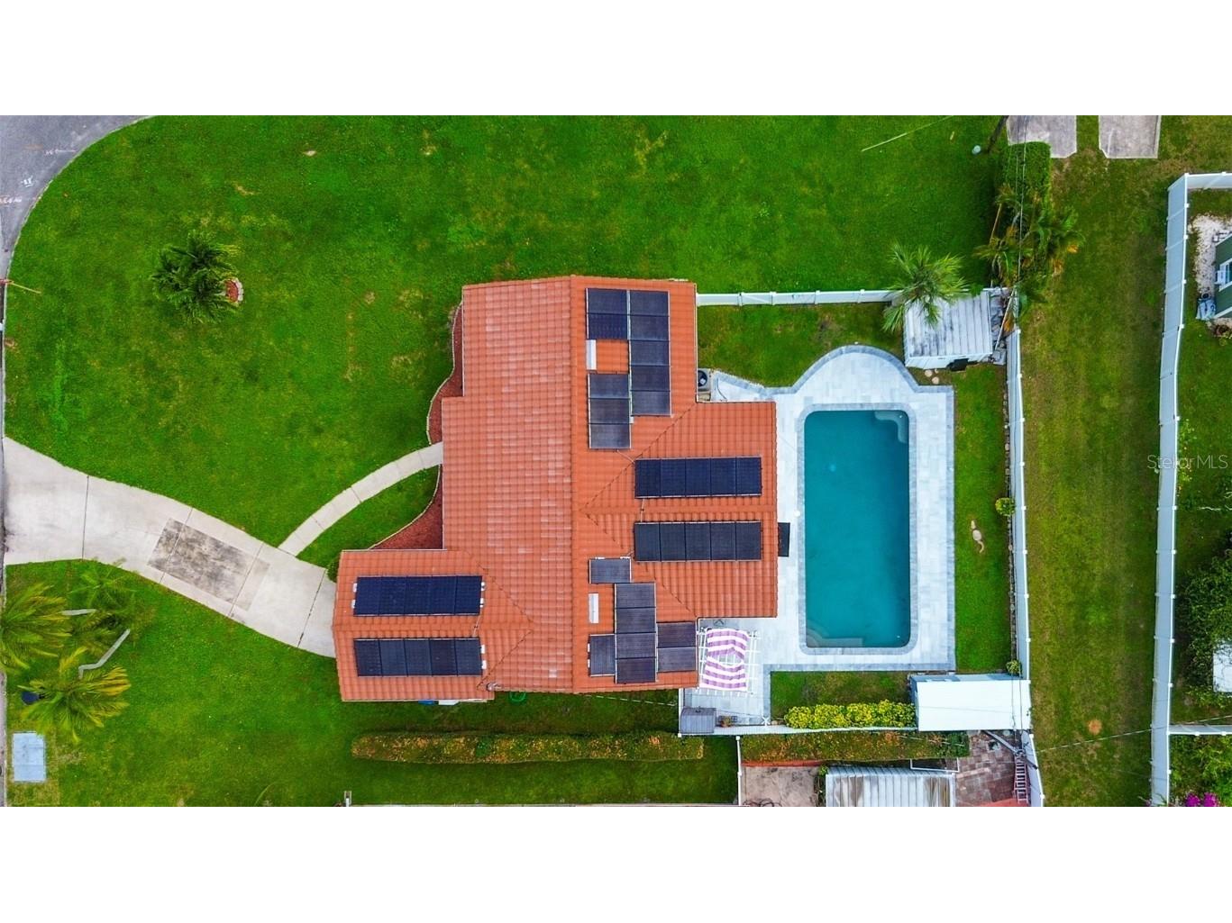 3700 14th Avenue N Saint Petersburg FL 33704 TB8436948 image11