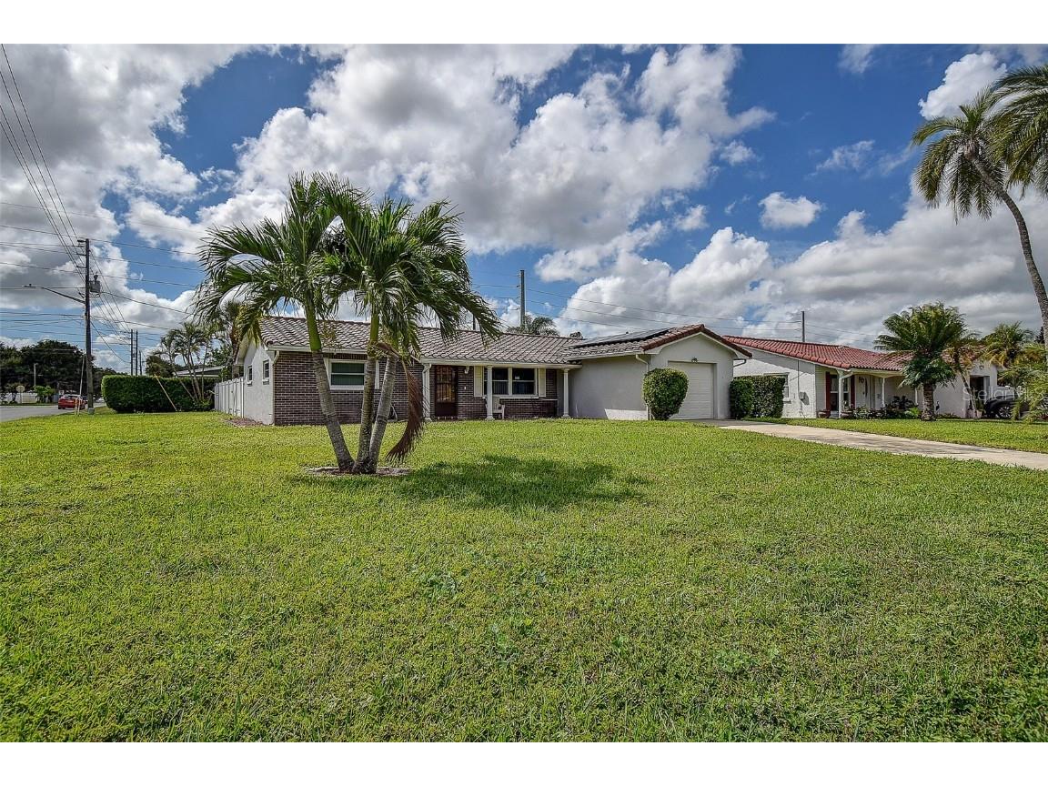 3700 14th Avenue N Saint Petersburg FL 33704 TB8436948 image13
