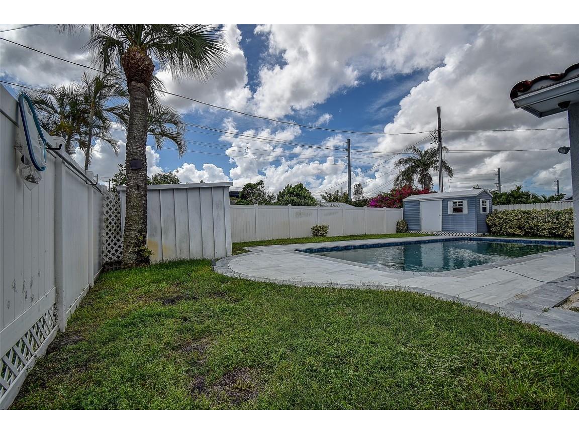 3700 14th Avenue N Saint Petersburg FL 33704 TB8436948 image19