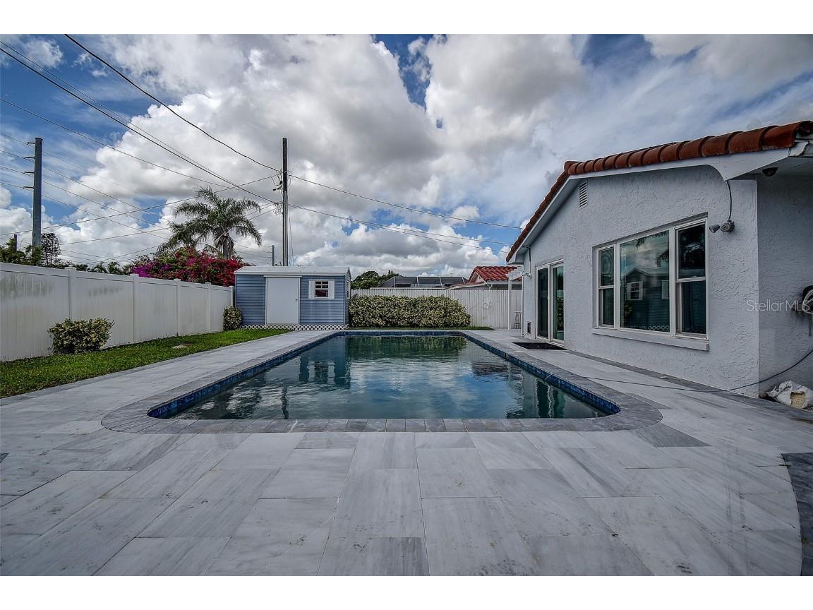 3700 14th Avenue N Saint Petersburg FL 33704 TB8436948 image20