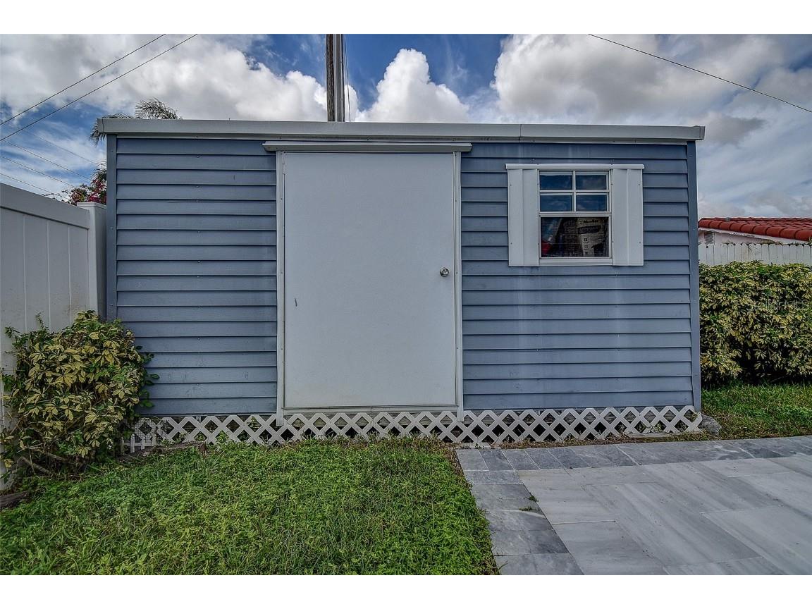 3700 14th Avenue N Saint Petersburg FL 33704 TB8436948 image24
