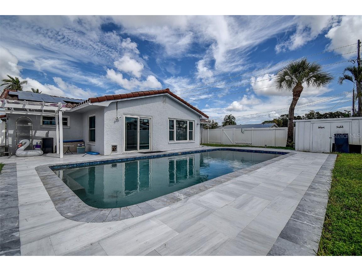 3700 14th Avenue N Saint Petersburg FL 33704 TB8436948 image25