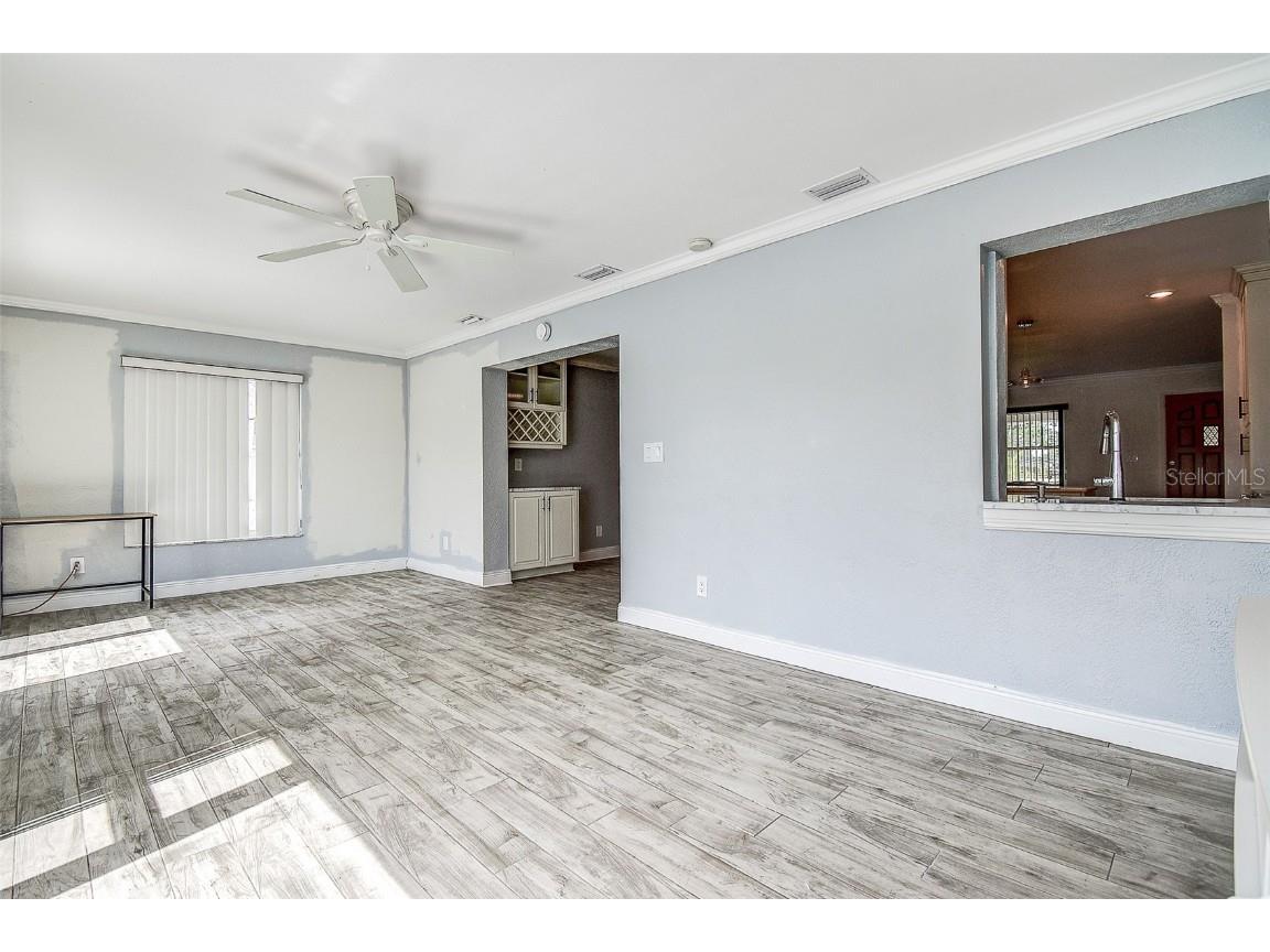 3700 14th Avenue N Saint Petersburg FL 33704 TB8436948 image28