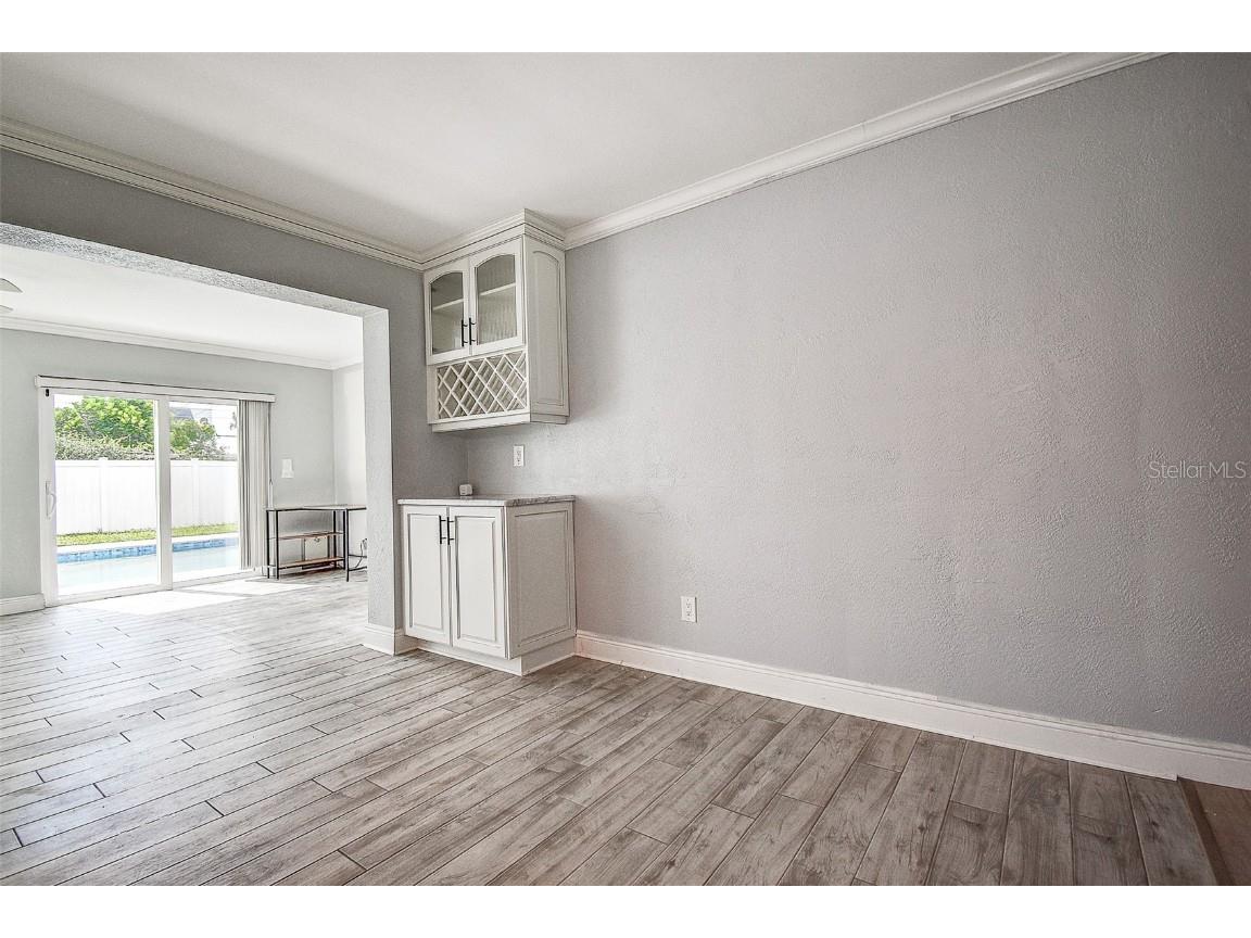 3700 14th Avenue N Saint Petersburg FL 33704 TB8436948 image30