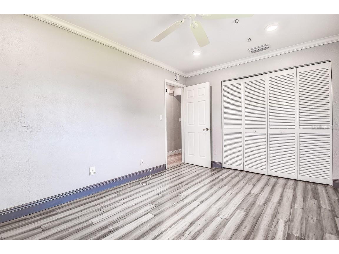 3700 14th Avenue N Saint Petersburg FL 33704 TB8436948 image41