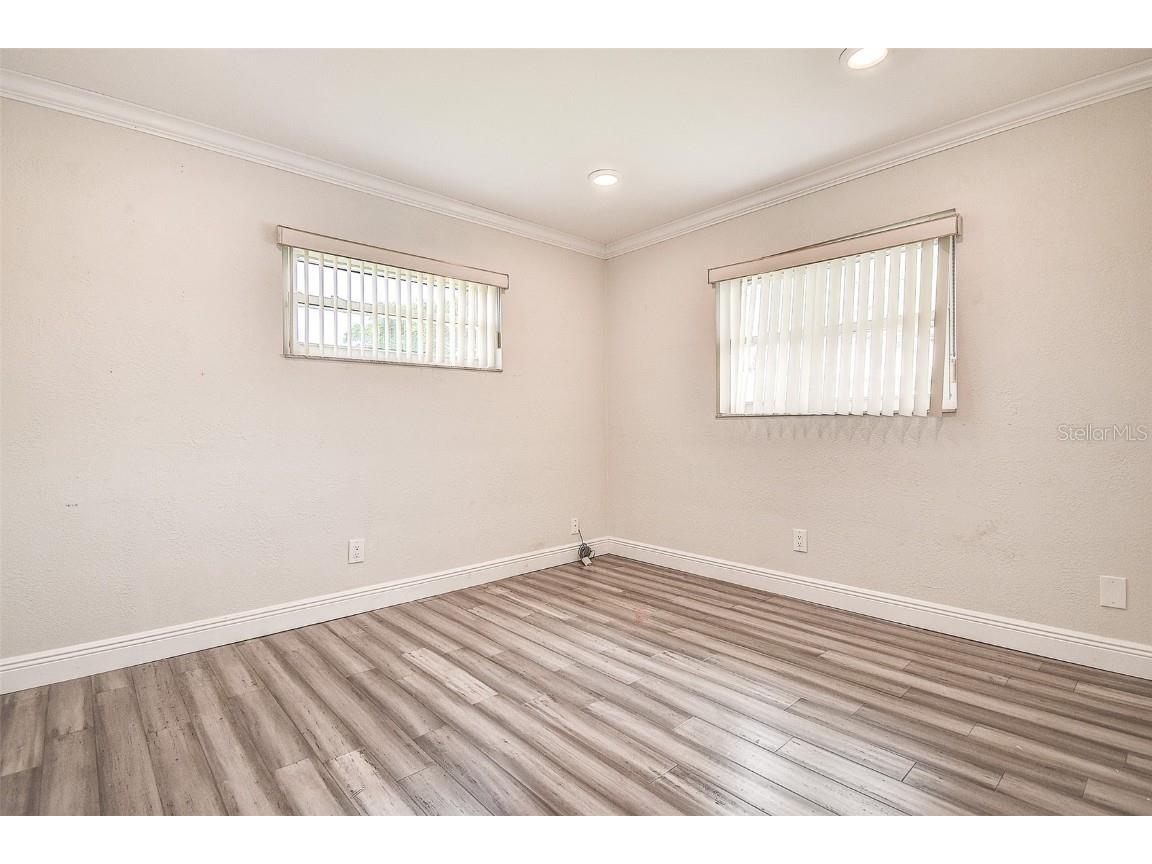 3700 14th Avenue N Saint Petersburg FL 33704 TB8436948 image42