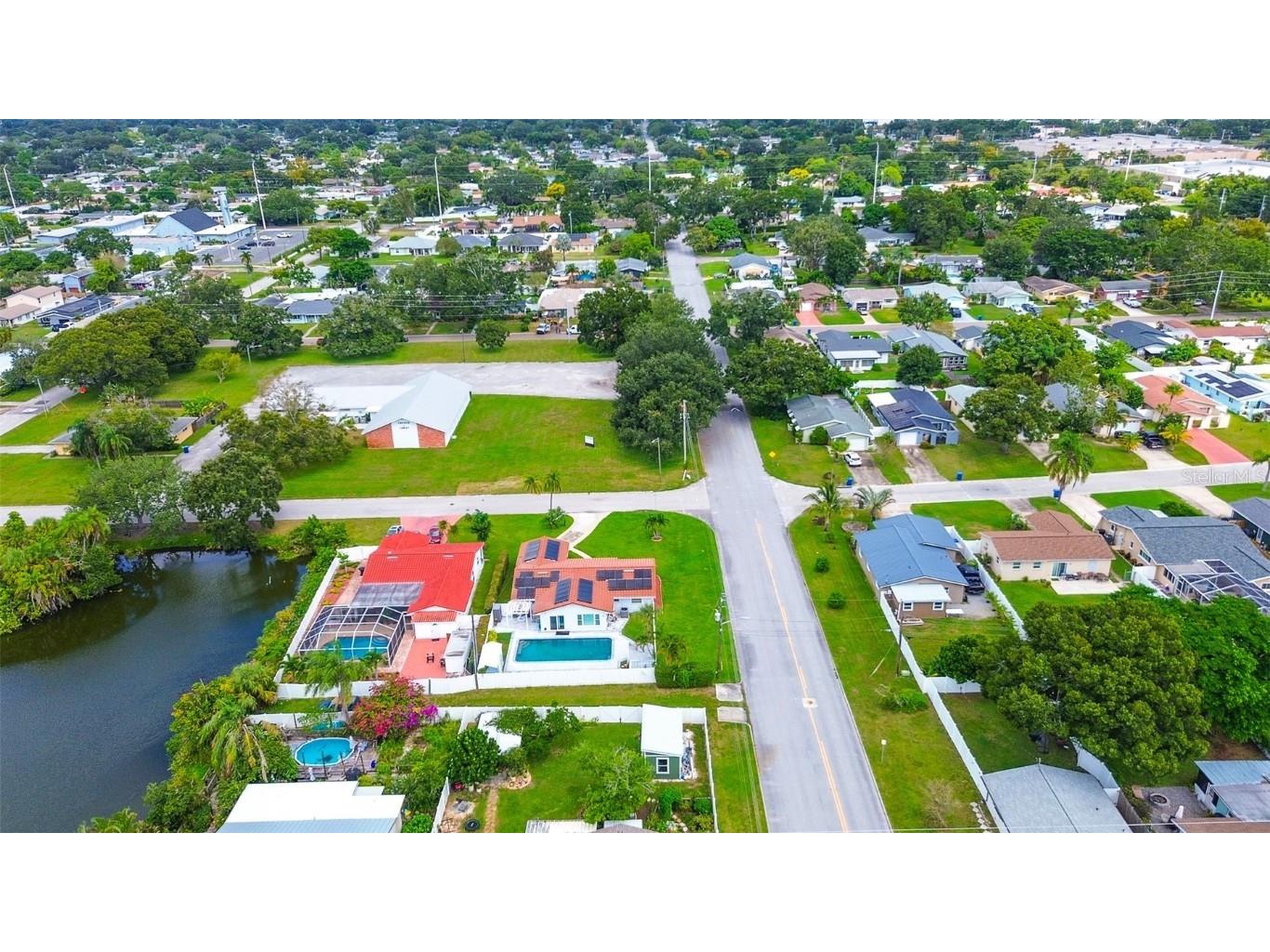 3700 14th Avenue N Saint Petersburg FL 33704 TB8436948 image9