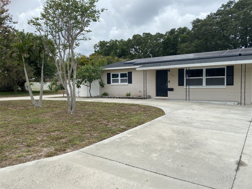 3700 45th Street N Saint Petersburg FL 33713 U8208598 image1