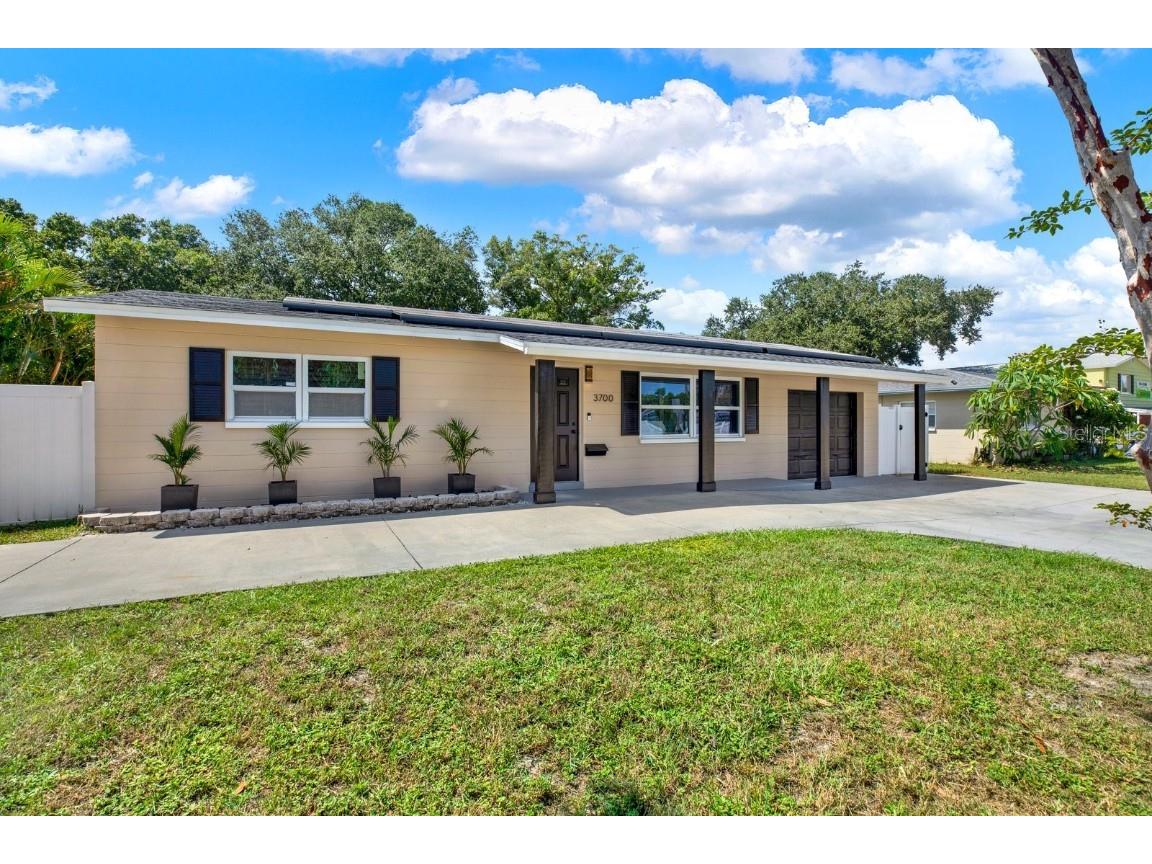 3700 45th Street N Saint Petersburg FL 33713 TB8304868 image1