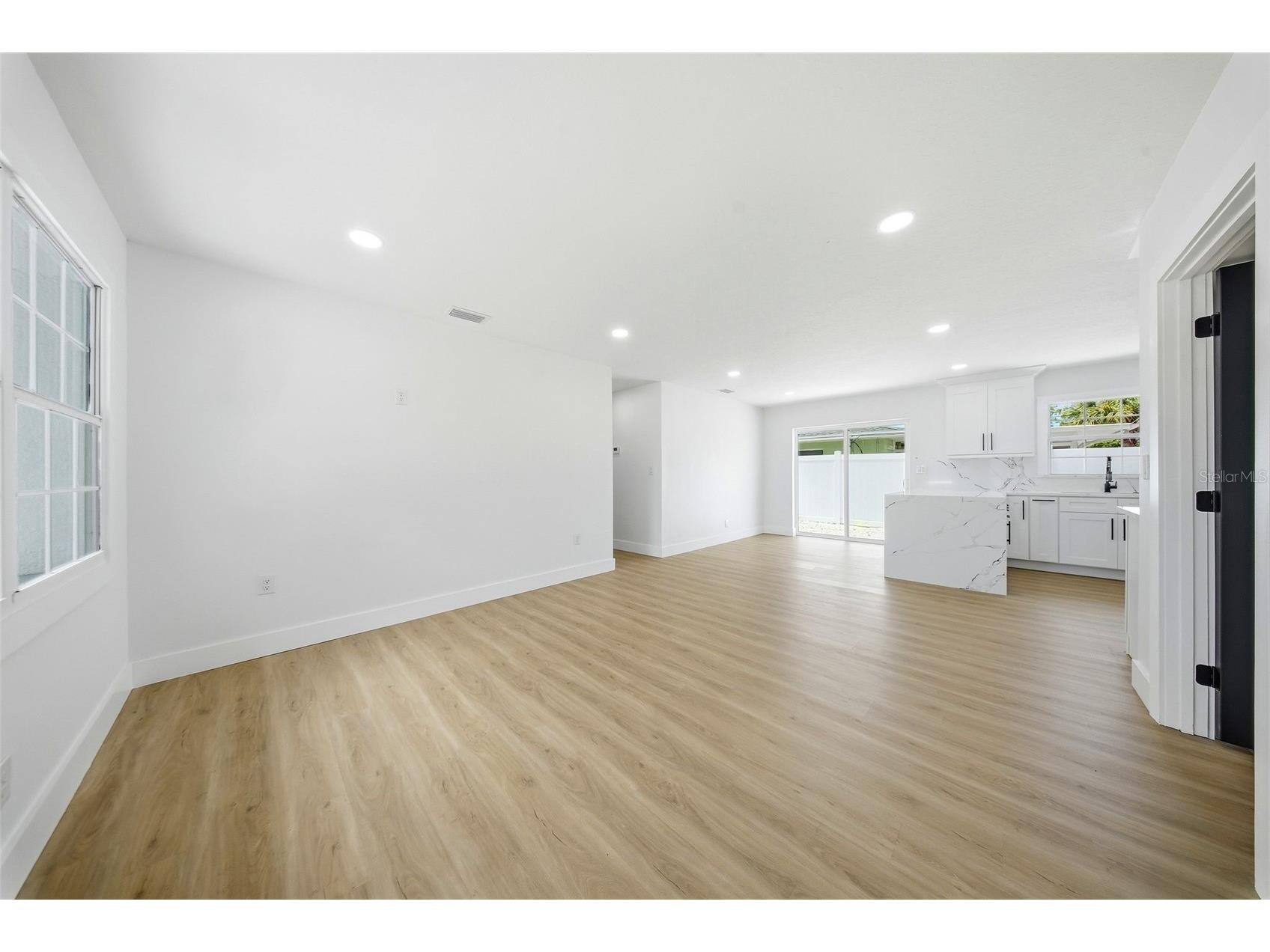 3700 72 Street N Saint Petersburg FL 33710 TB8504971 image11