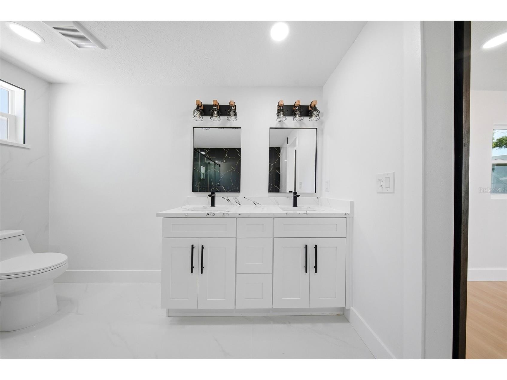 3700 72 Street N Saint Petersburg FL 33710 TB8504971 image26
