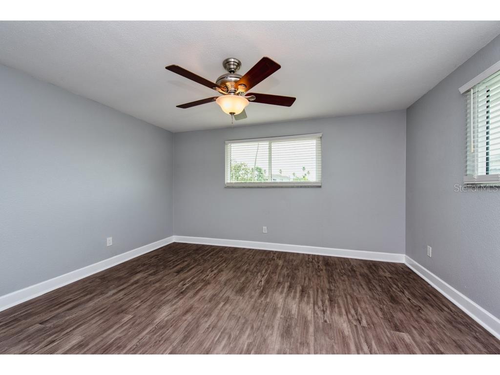 3700 Alabama Avenue NE Saint Petersburg FL 33703 TB8403868 image23