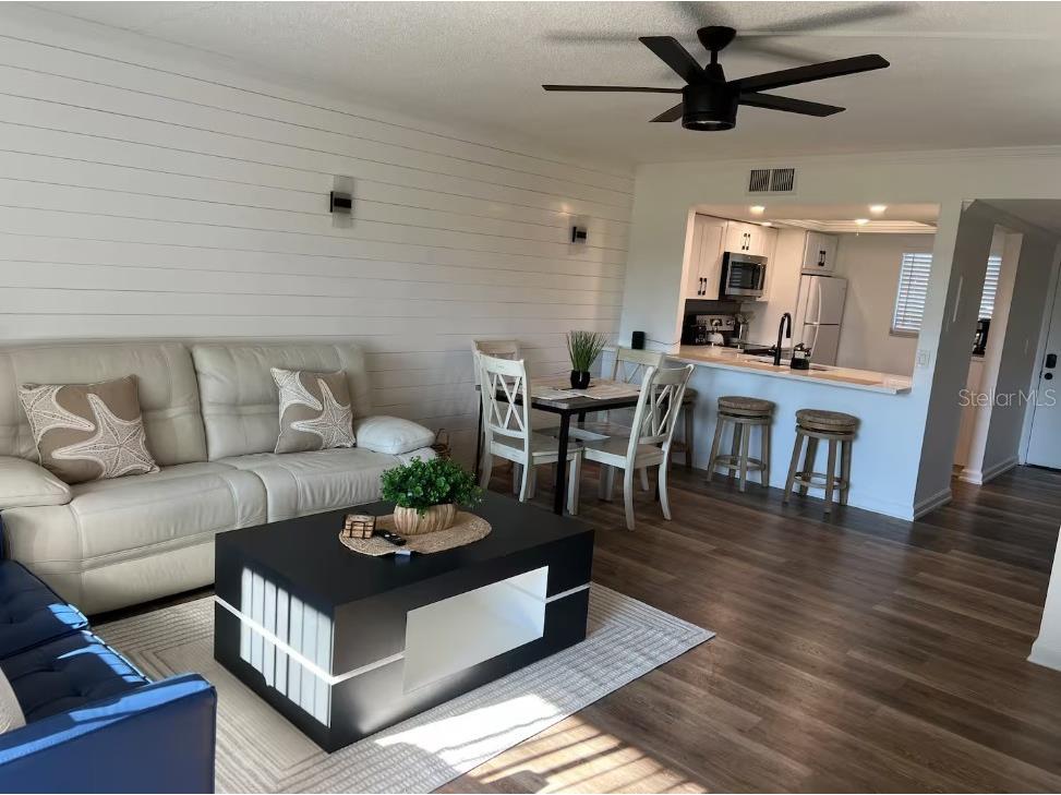 3700 Beneva Road #604 Sarasota FL 34232 A4676731 image2