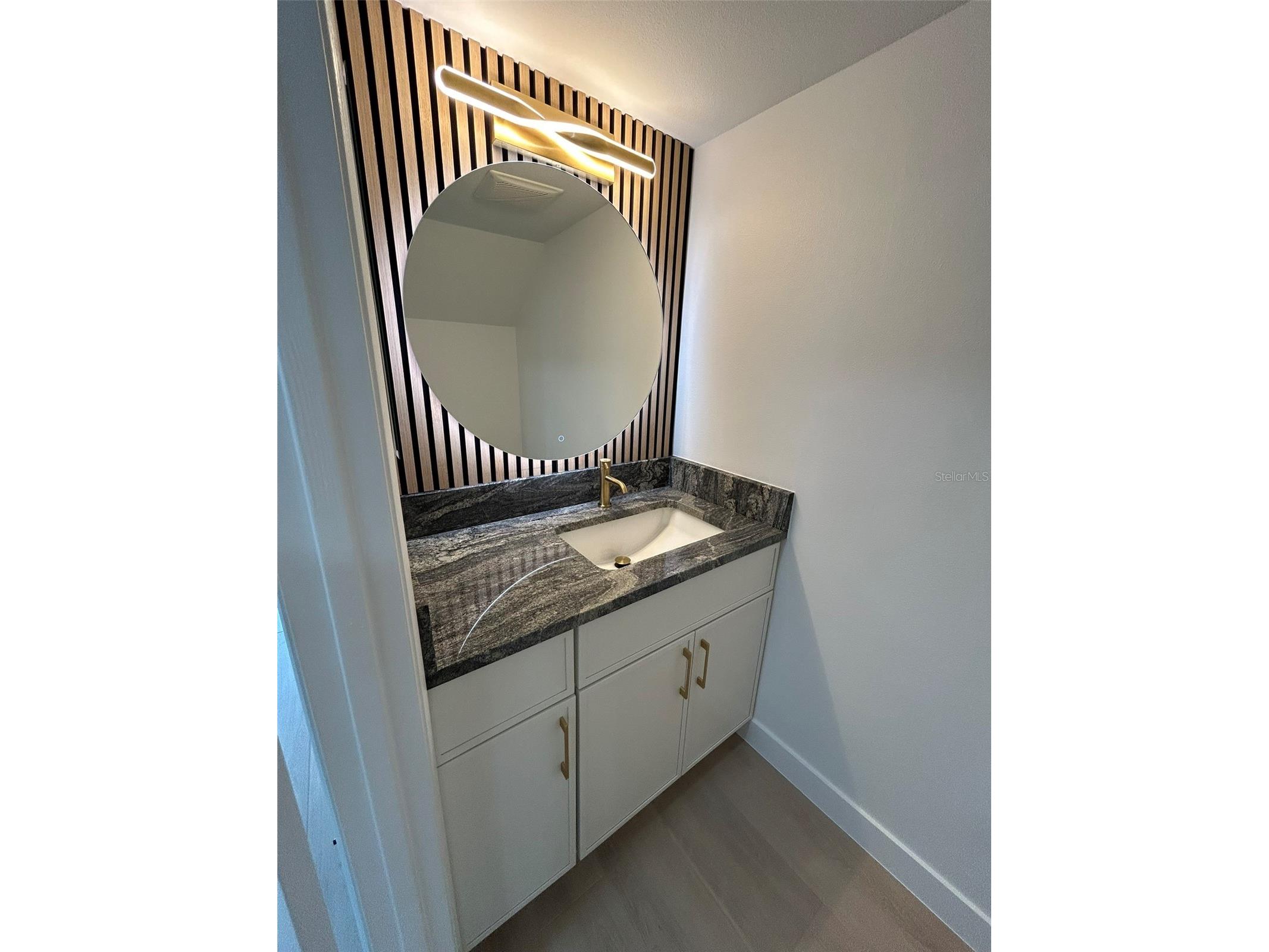 3700 Beneva Road #611 Sarasota FL 34232 A4676731 image6