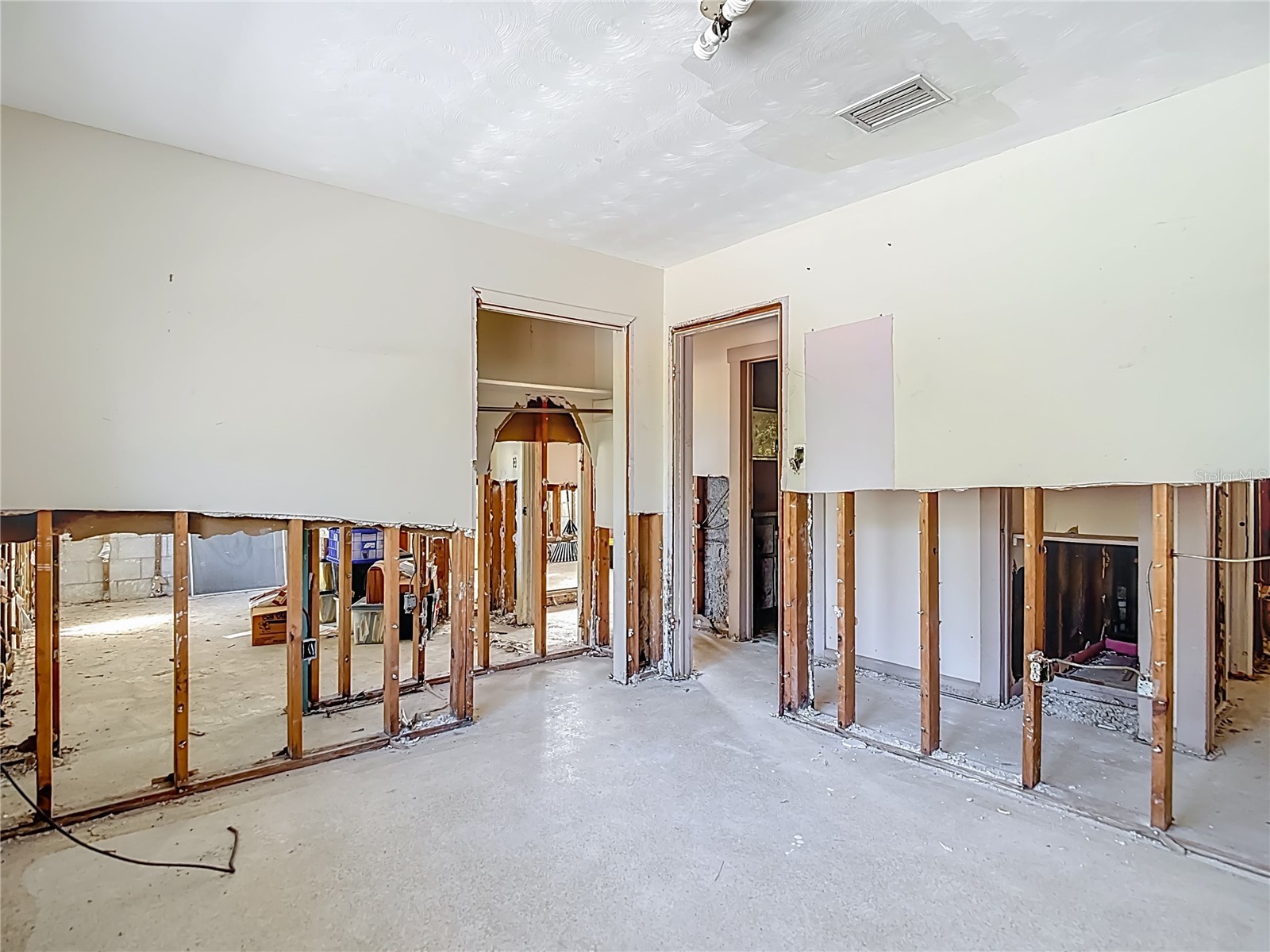 3700 Dana Shores Drive Tampa FL 33634 O6384948 image33
