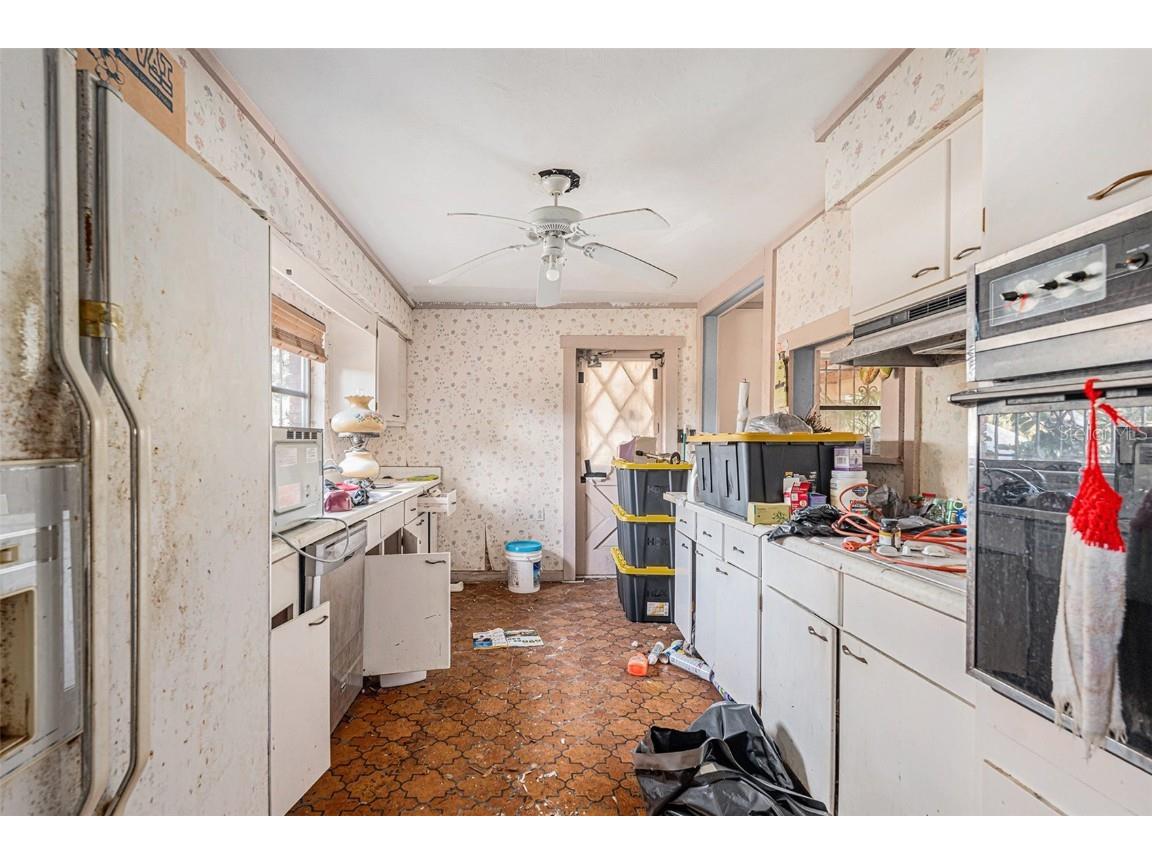 3700 Dana Shores Drive Tampa FL 33634 TB8331124 image10